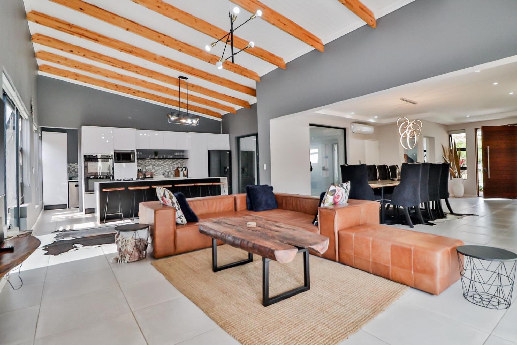 House Of Bongekile 4 Bed Luxury Home In Malelane Malalane Bagian luar foto